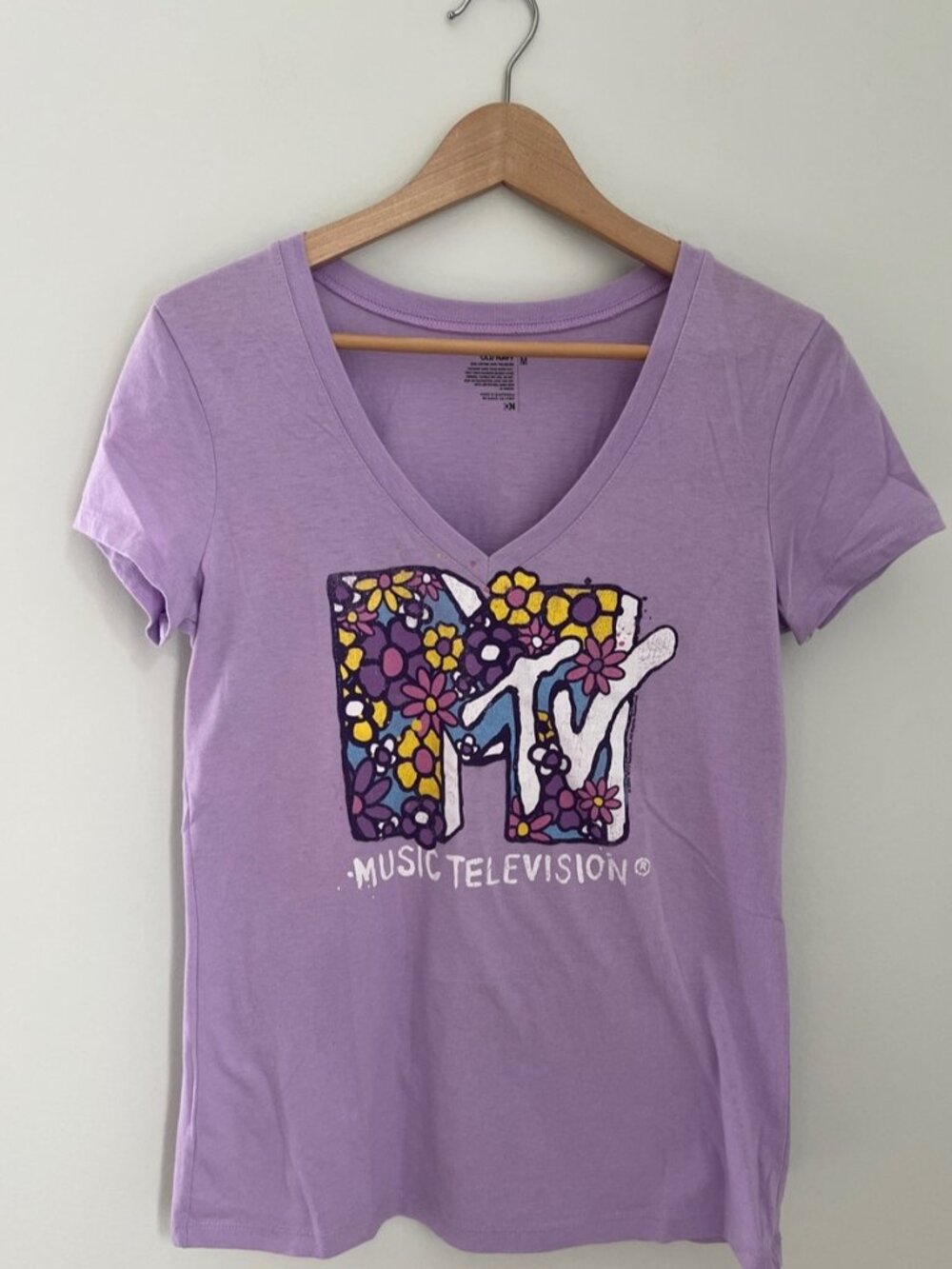 Short Sleeve Graphic Tee Size Medium